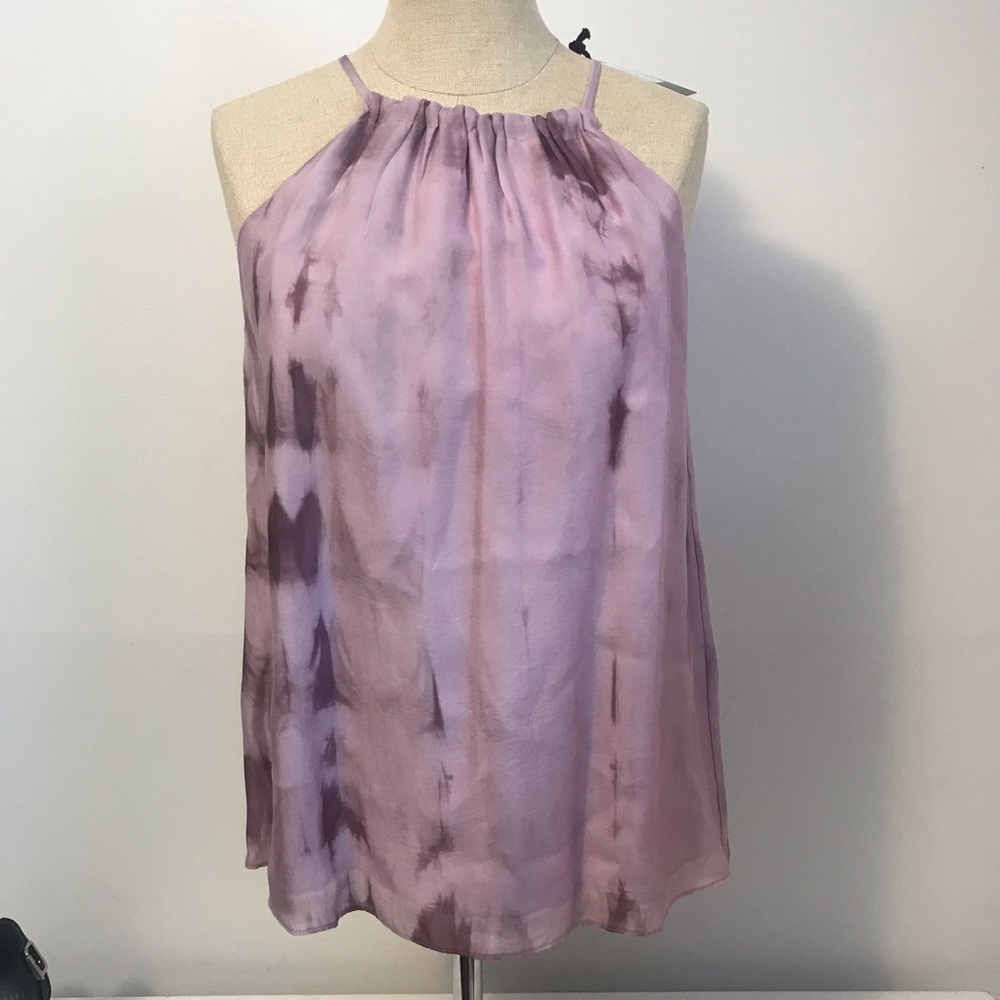 Sleeveless lavender lined print blouse